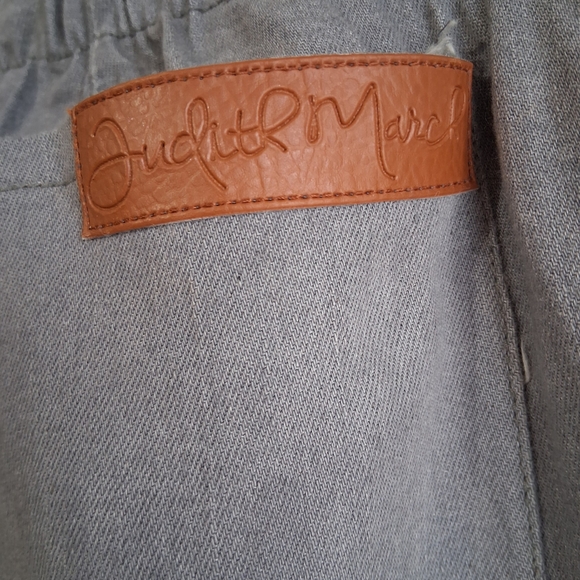 💖 Judith March Embroidered Vintage Gray Flare Pull On Jeans Floral Accents Sz L - Picture 5 of 10